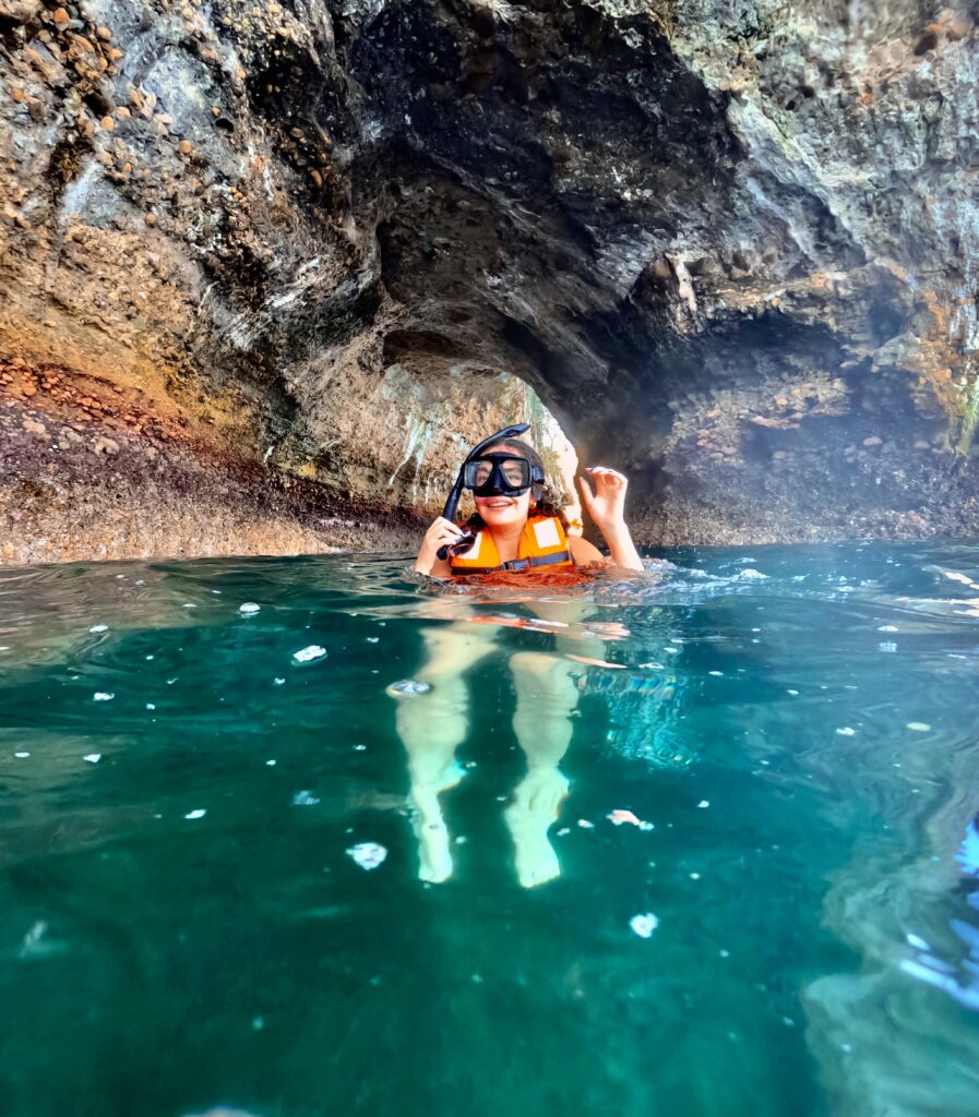 snorkeling-at-los-arcos