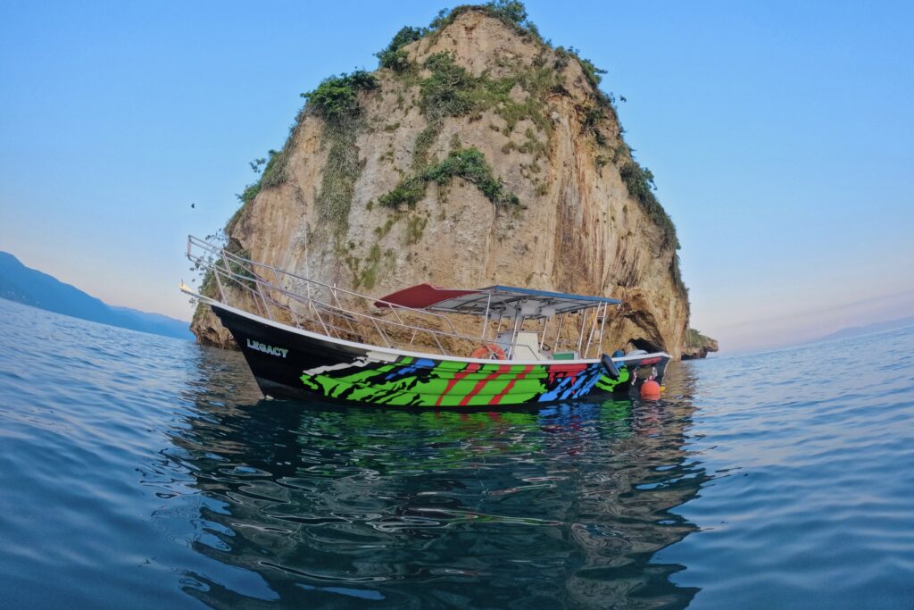 Puerto Vallarta hourly boat rental